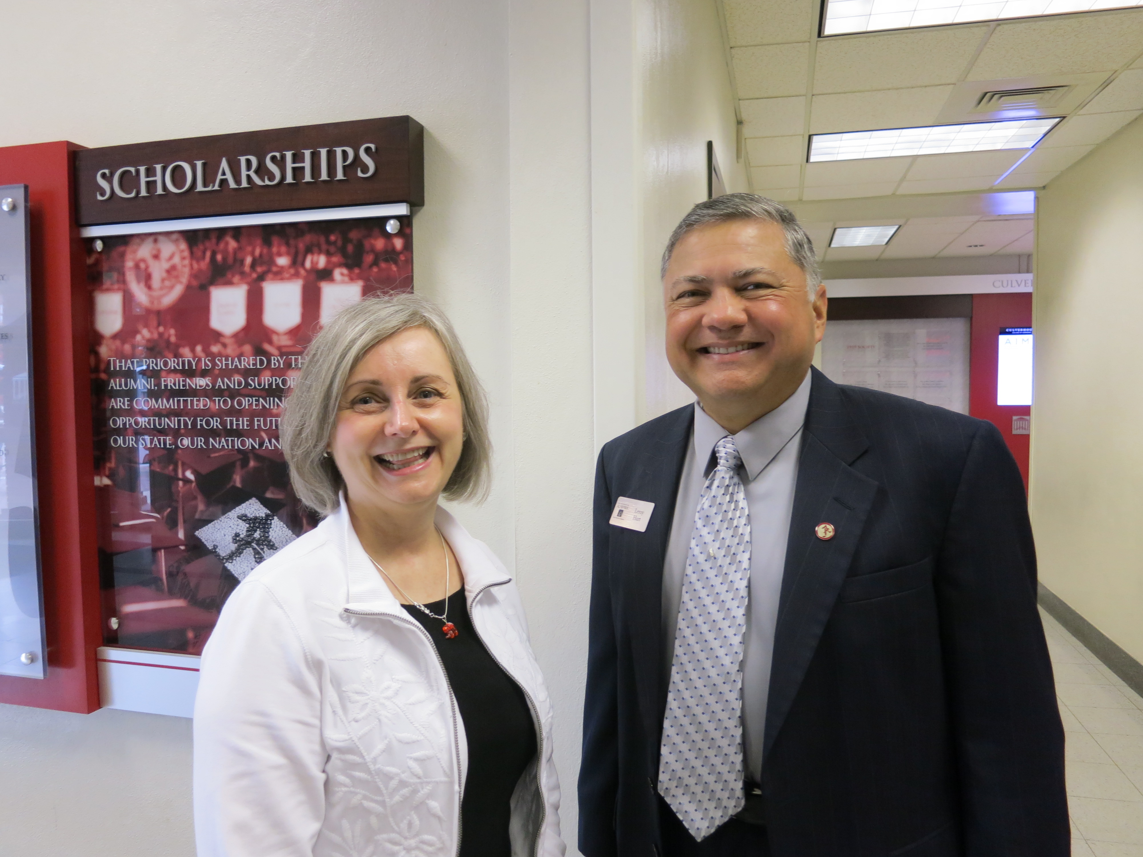 EMBA Program Director Donna Blackburn (left) and Associate Dean of the College of Continuing Studies Leroy Hurt (right)