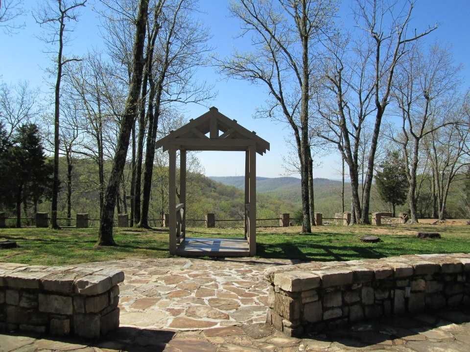 Back Arbor of the Monte Sano Lodge (Photo courtesy of Monte Sano State Park)